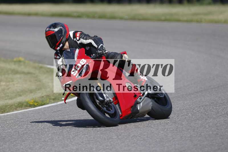 /21 17.06.2026  Ducati Schweiz Track Warmup ADR/Gruppe gelb/908